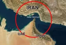 Selat Hormuz merupakan jalur vital yang dilalui sekitar 20 persen pasokan minyak dunia.