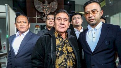 Ketua Umum Pemuda Pancasila (PP) Japto Soerjosoemarno diperiksa KPK