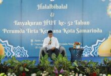 Wali Kota Samarinda, Andi Harun menghadiri Halal Bihalal dan Tasyakuran Hari Ulang Tahun (HUT) ke-52 Perumda Tirta Kencana