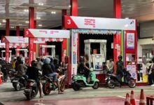 Kondisi antrean BBM di sejumlah SPBU