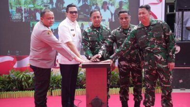 Peresmian jembatan penghubung antara RT 30 Handil Bakti dan RT 23 Simpang Pasir