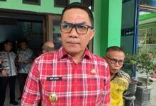 Wali Kota Samarinda, Andi Harun saat melakukan tinjauan di SMP Negeri 2 Samarinda