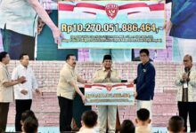 Presiden Prabowo Subianto menghadiri penyerahan denda administratif, penerimaan pajak, serta hasil penguasaan kembali kawasan hutan oleh negara