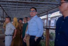 Wali Kota Samarinda, Andi Harun saat melakukan tinjauan di Pasar Segiri Samarinda