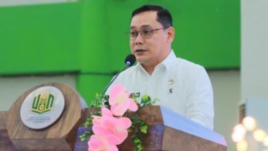 Plt. Sekretaris DPRD, Eddy Syahrani hadiri uji publik Rancangan Peraturan Daerah (Raperda) tentang Pengelolaan Pemakaman Umum.