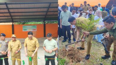Wali Kota Samarinda,Andi Harun melakukan penanaman pohon dan meresmikan insinerator (ist)
