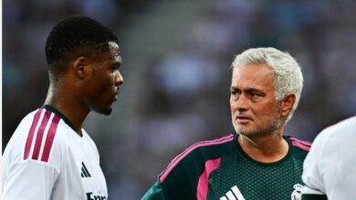 Pemain anyar Real Madrid Denzel Dumfries dan pelatih Real Madrid, Jose Mourinho