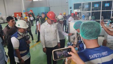 Pemerintah Kota Samarinda resmi memasuki bisnis Air Minum Dalam Kemasan (AMDK) melalui peluncuran merek lokal SAMAQUA